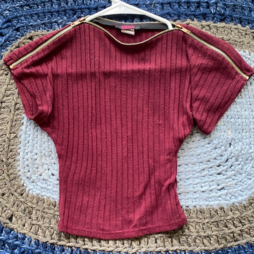 Blush, Maroon Zip-Sleeve Crop-Top